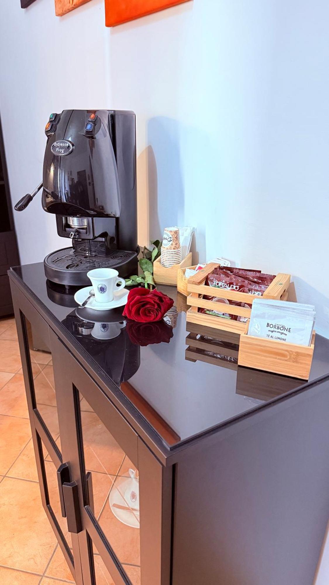Vanvitelli Home Caserta Bagian luar foto